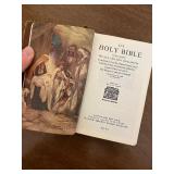 Holy Bible with Wood-Grain Cover - King James Version, Collins Clear-Type Press