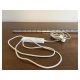 Apple iPod Shuffle with Earbuds - White