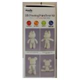 Doodle Fun DIY Pouring Paint Bear Kit