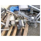 Belt Conveyor and Kwik Lok Bag Closing Machine