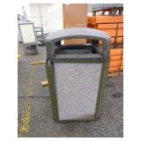 Outdoor Trash Can with Receptacle