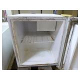 Magic Chef Mini Refrigerator