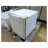 Magic Chef Mini Refrigerator