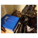 Lot of Shoes/Boots Inc White Mountain Zip & Stitch Ankle Boot - Black, Size 10