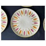 Red Wing Pepe Dinner Plates - Leaf Pattern Rim