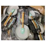 BOX OF Brooklyn Steel 2 Pc Sets Mini Frying Pans White & Bamboo Silicone Spatula Blue