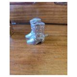 3 Sets of Salt and Pepper Shakers Vintage- Grand Ol' Opry, Slots, and Boots 3 Sets of Salt and Pepper Shakers Vintage- Grand Ol' Opry, Slots, and Boots