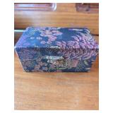 Vintage Chinese Baoding balls, AKA Health Balls or Exercise Balls and Trinket Box Vintage Chinese Baoding balls, AKA Health Balls or Exercise Balls and Trinket Box