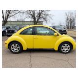 2002 VOLKSWAGEN NEW BEETLE GLS *No Accidents* (NO RESERVE)
