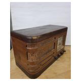 Air Master Vintage Table Radio - Wood Cabinet, Vacuum Tube Receiver, Made in USA