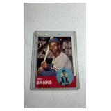 TOPPS Ernie Banks Chicago Cubs Card