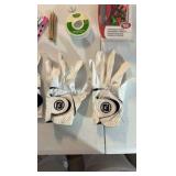 FOOTJOY and TaylorMade golf gloves and tees