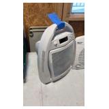 (4) PERSONAL space heaters: Honeywell, Comfort Zone, Holmes 1Touch