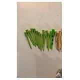 FOOTJOY and TaylorMade golf gloves and tees