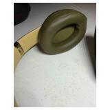 BEATS Studio 3 Wireless Noise Cancelling Camo headphones with case