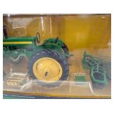 John Deere 420 Tractor & KBL Disc - Precision Key Series Die-Cast Replica
