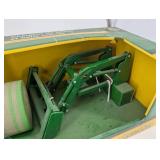 John Deere Big Farm Bale Mover and Round Bale Toy - 3 and Up