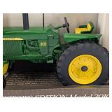 John Deere 1960 Model 3010 Tractor - Collector's Edition 1:16 Scale