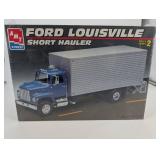 AMT Ertl Ford Louisville Short Hauler CL6000 6460 Model Kit