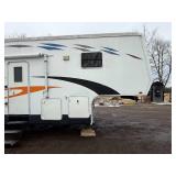 2006 CrossRoads Cross Terrain Toy Hauler 5th Wheel – Triple Axle – Generator – 2 Slide Outs