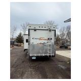 2006 CrossRoads Cross Terrain Toy Hauler 5th Wheel – Triple Axle – Generator – 2 Slide Outs