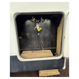 2006 CrossRoads Cross Terrain Toy Hauler 5th Wheel – Triple Axle – Generator – 2 Slide Outs