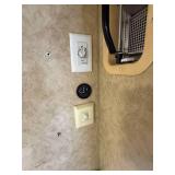 2006 CrossRoads Cross Terrain Toy Hauler 5th Wheel – Triple Axle – Generator – 2 Slide Outs