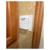 2006 CrossRoads Cross Terrain Toy Hauler 5th Wheel – Triple Axle – Generator – 2 Slide Outs