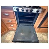 2006 CrossRoads Cross Terrain Toy Hauler 5th Wheel – Triple Axle – Generator – 2 Slide Outs