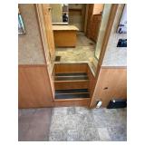 2006 CrossRoads Cross Terrain Toy Hauler 5th Wheel – Triple Axle – Generator – 2 Slide Outs