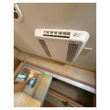 2006 CrossRoads Cross Terrain Toy Hauler 5th Wheel – Triple Axle – Generator – 2 Slide Outs