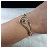 Unique 'Slip-on' Contemporary Design Bracelet - PERIDOT  11.2g