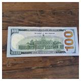 Series 2009A $100 FRN :: Star Note! :: Clean and crisp condition :: Featuring Franklin