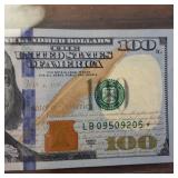 Series 2009A   $100 Federal Reserve Note :: Star Note! :: Clean and crisp condition :: Collectible!