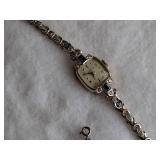 14K White Gold - Vintage 'Lady Hamilton' Cocktail Wristwatch Featuring Sapphires and Diamonds - Elegant 22 Jewel - 6 brilliant diamonds (real) - 17.83g total weight