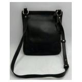 Vintage Leather Shoulder Bag – Coach with Zip Top and Adjustable Strap