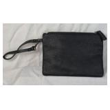Steve Madden Wristlet Pouch – Logo Lining