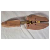Cedar Wood Shoe Trees – Multiple