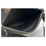 Vintage Leather Shoulder Bag – Coach with Zip Top and Adjustable Strap