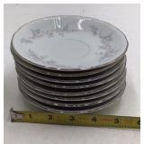 Vintage Arita China Dinner Plates and Saucers – Floral Sprig Pattern