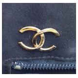 Vintage Chanel Shoulder Bag – With Chain Strap