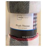 NEW MAINSTAYS PLUSH THROW BLANKET