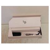 I’ANGE LE VITE CERAMIC STRAIGHTENING BRUSH BLUSH