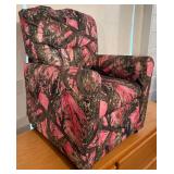 Dozydotes Child Recliner in Pink Timber Camouflage Dozydotes Child Recliner in Pink Timber Camouflage