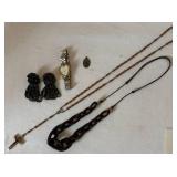 Five Pieces of Costume Jewelry Five Pieces of Costume Jewelry