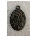 Five Pieces of Costume Jewelry Five Pieces of Costume Jewelry