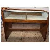 Vintage Retail Jewelry Case Display Counter Vintage Retail Jewelry Case Display Counter