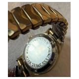 Vintage Hilton 17-Jewels Women's Wristwatch Vintage Hilton 17-Jewels Women's Wristwatch