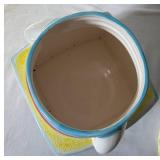 Vintage Cat Cookie Jar with a 'C' Vintage Cat Cookie Jar with a 'C'