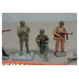 Vintage Painted Lead Toy Soldiers Vintage Painted Lead Toy Soldiers
